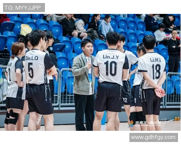 杭州排球队的节奏与风采探秘：排球运动的魅力与团队精神