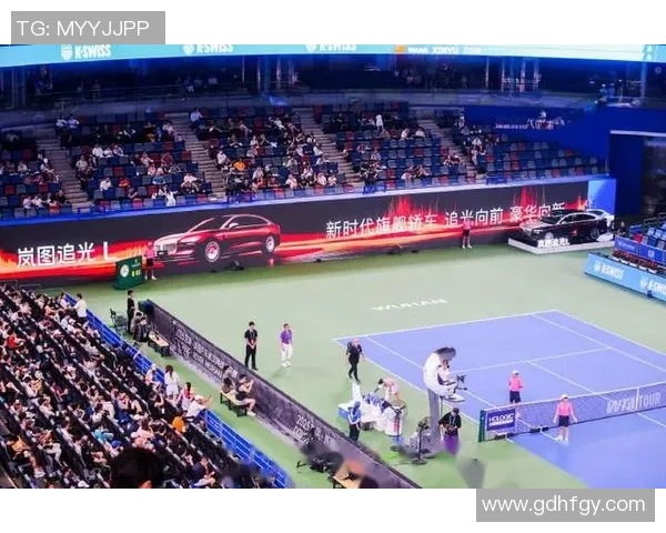 武汉网球队的速度揭秘：网球巨献背后的训练与激情